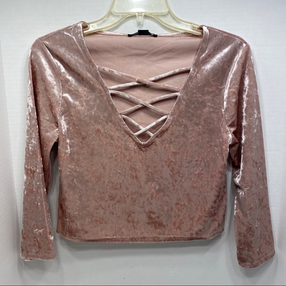 NWT Lattice Cutout Crushed Velvet Crop Top Pink